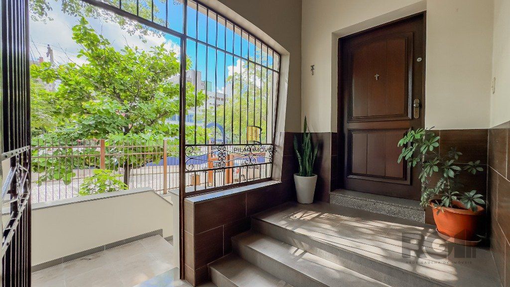 Casa com 3 Quartos e 2 vagas à venda, 344 m² por R$ 2.800.000,00