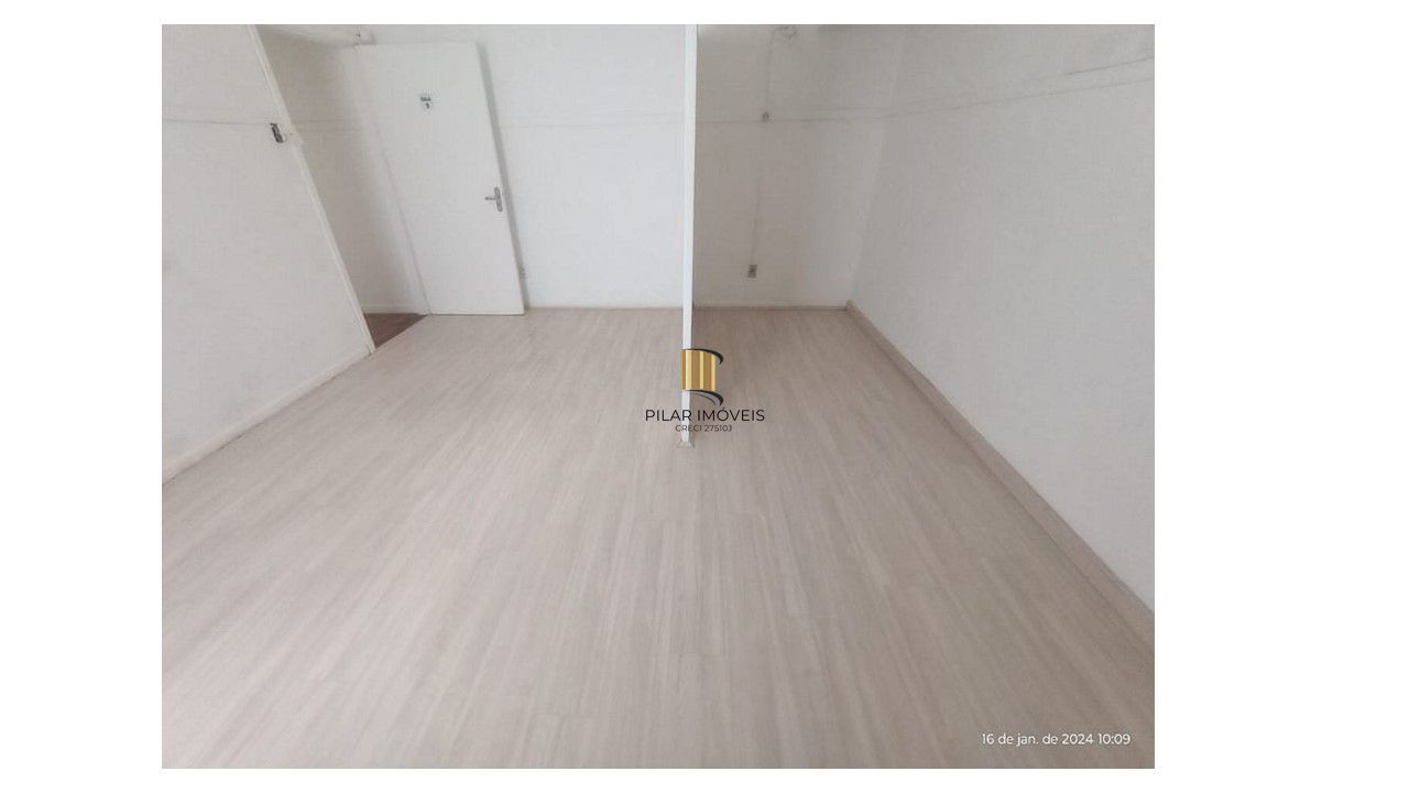SOBRADO COMERCIAL - 220m² - 2 vagas - GETULIO VARGAS