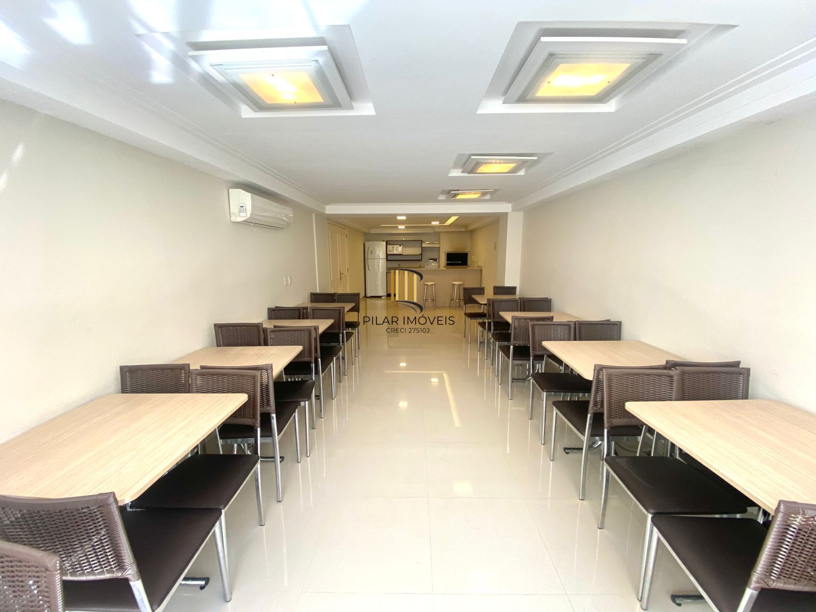 Apartamento 1 dormitório, lavabo e suite, vaga de garagem , 44m2