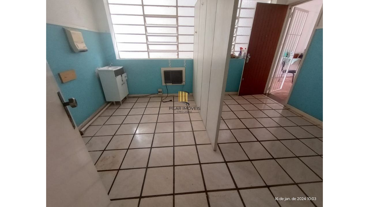 SOBRADO COMERCIAL - 220m² - 2 vagas - GETULIO VARGAS