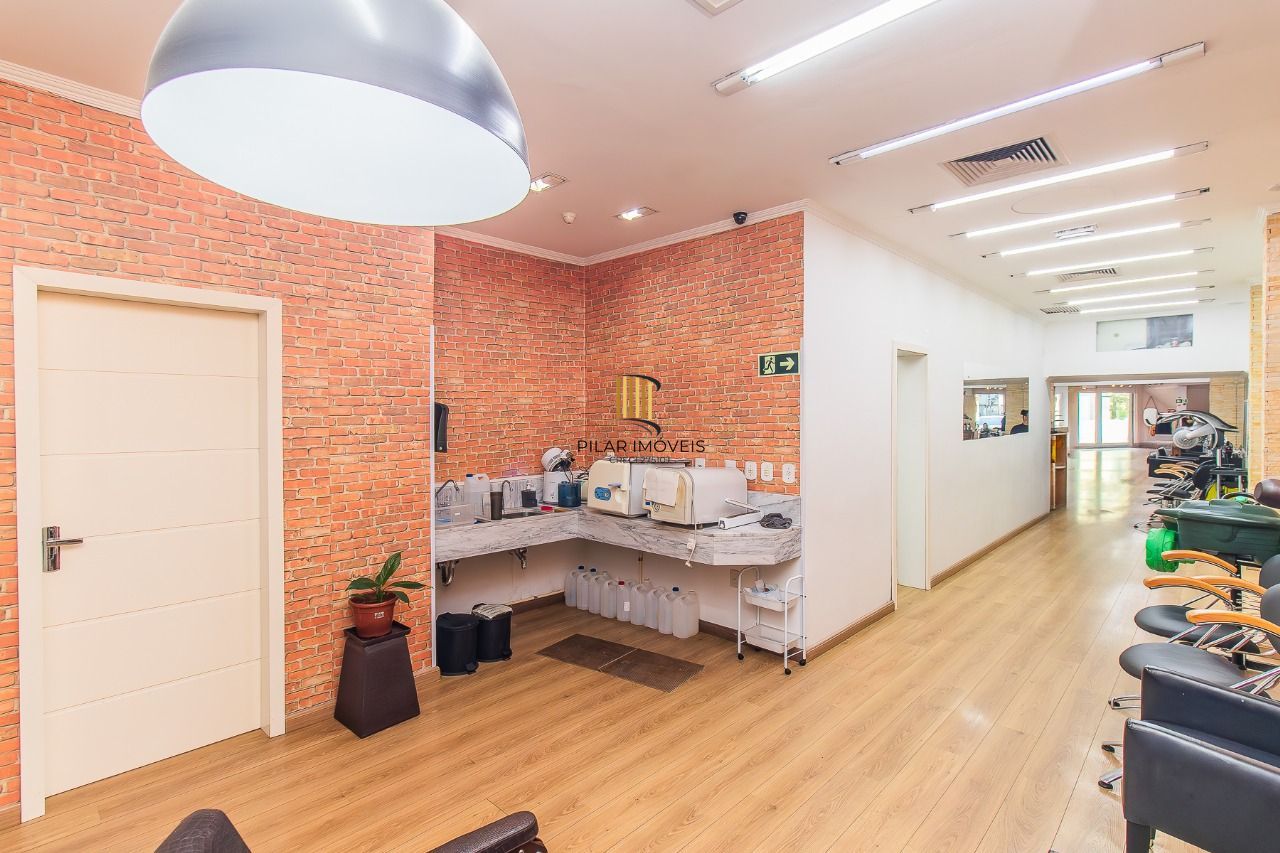 Sala Comercial 1 dormitório no bairro Menino Deus
