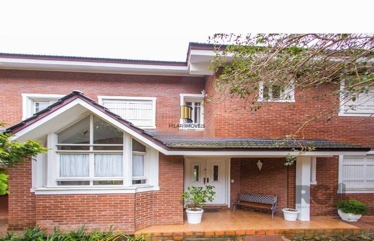 Casa à venda com 4 dormitórios, 372m² e 4 vagas - Pilar Imóveis