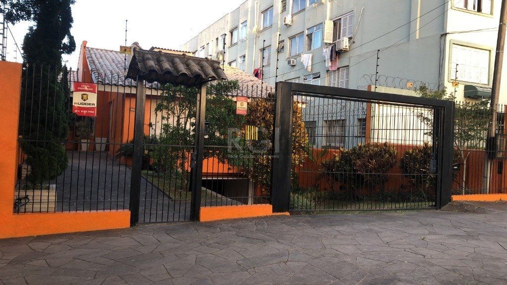 casa - 3 dorm - 4 vagas - 240,00 m² - Glória - Pilar Imóveis