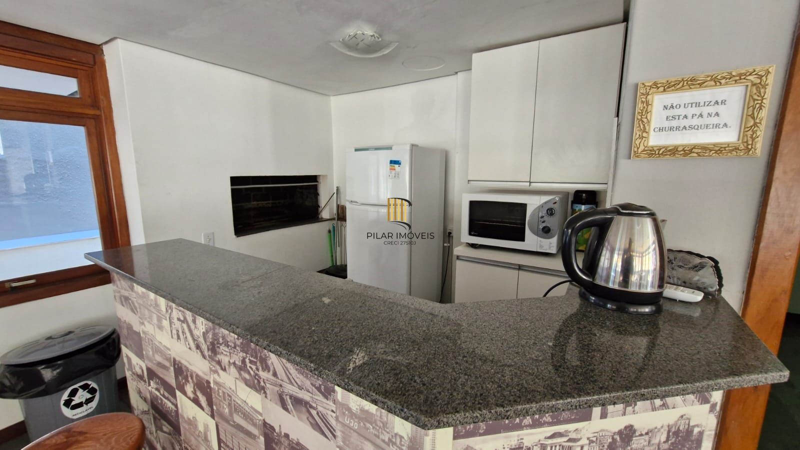 Apartamento todo reformado pronto para morar no Menino Deus