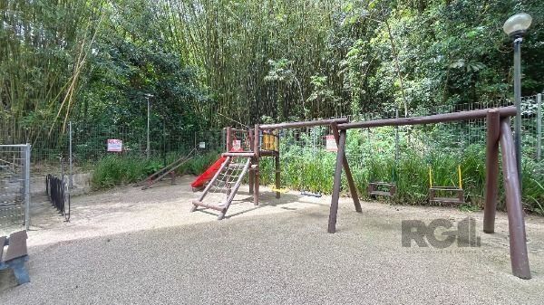 Apartamento em Porto Alegre, no bairro Vila Nova, com 2 dormitório