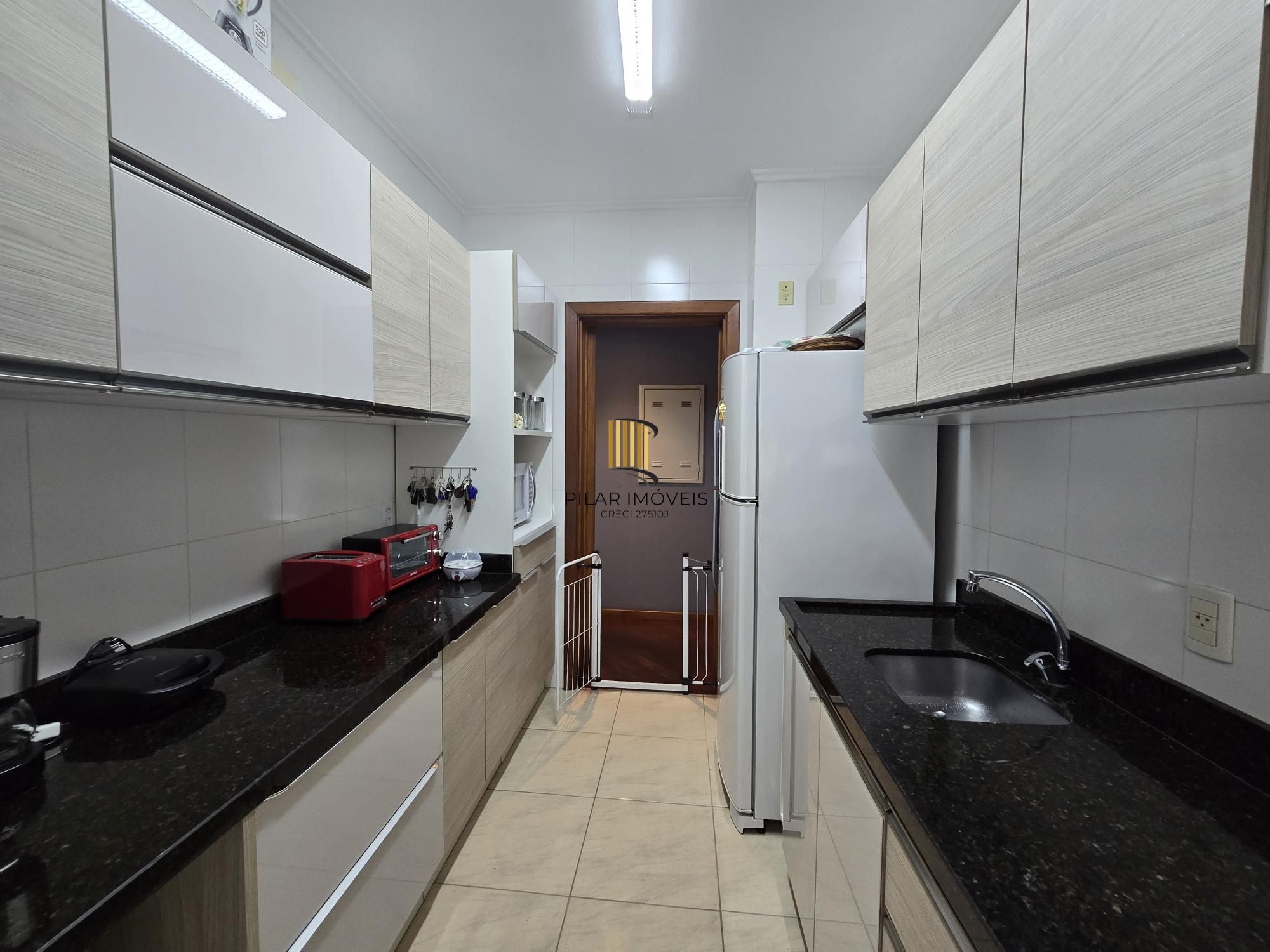 Apartamento 3 dormitórios no bairro Azenha