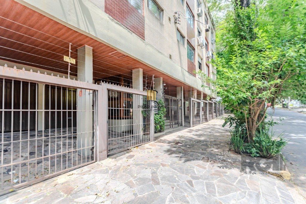 APARTAMENTO COBERTURA - 3 dorms, 2 vagas - 278.00 m² - PETROPOLIS