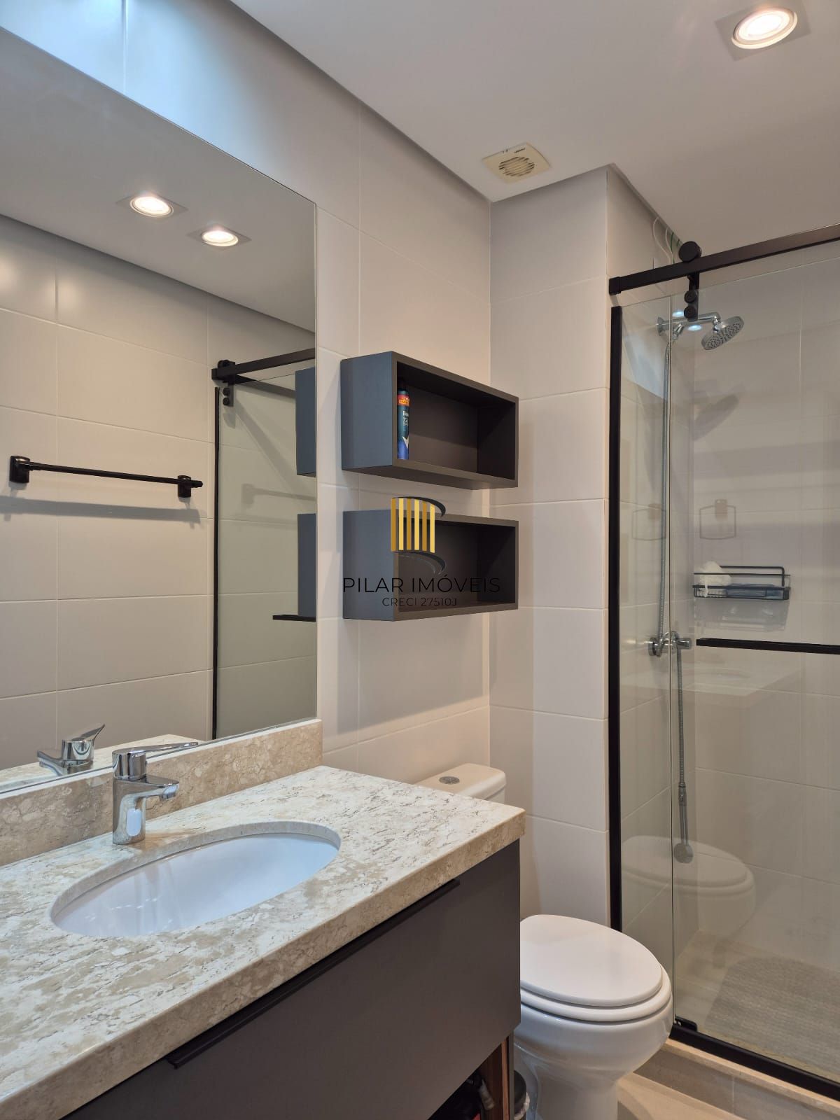 Apto 2 dorm 2 vagas no Cristo Redentor