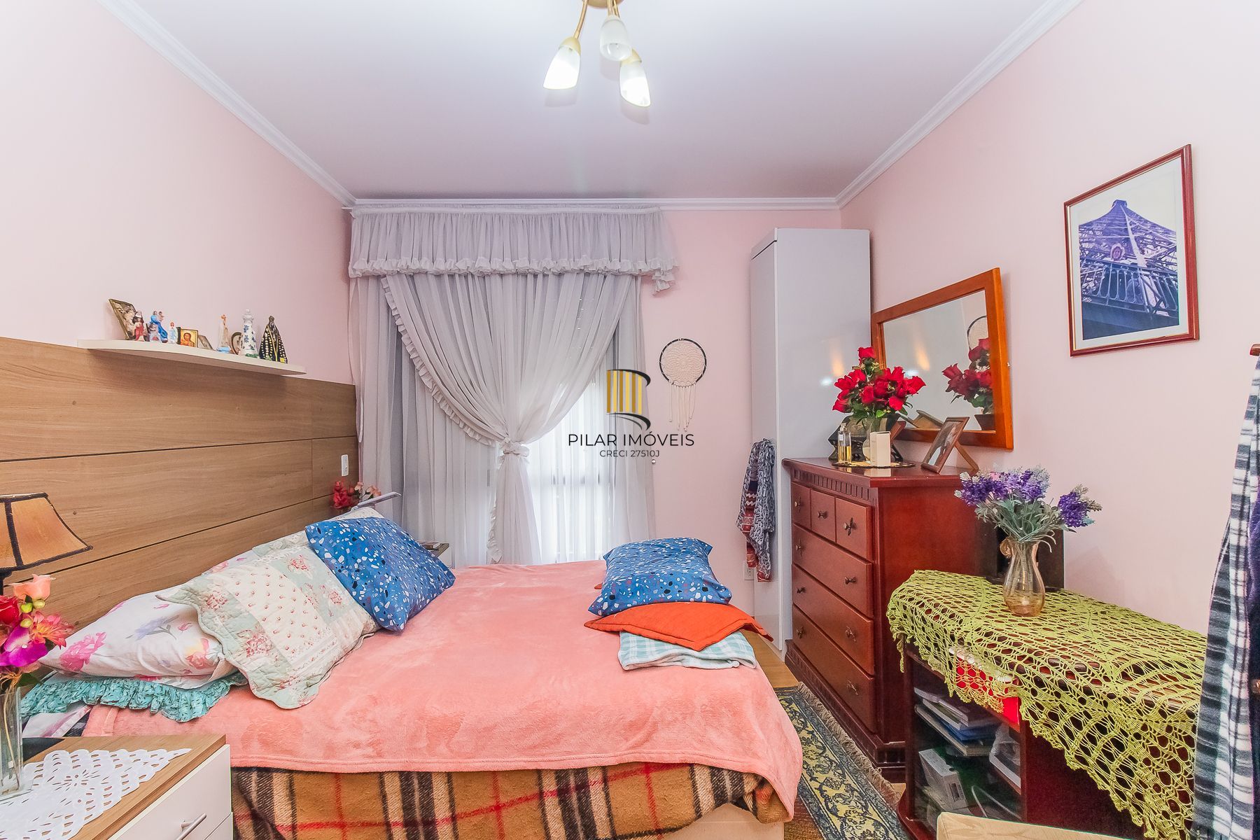 LINDO APARTAMENTO NO MENINO DEUS  com 117 M PRIVATIVOS, 3 DORITÓRIOS COM SUÍTES E VAGA DUPLA