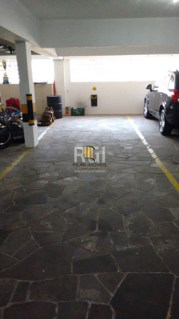 Apartamento para Venda - 238.12m², 3 dormitórios, sendo 1 suites, 3 vagas - Menino Deus