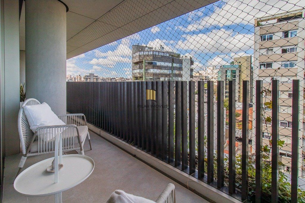 apartamento - 4 dormitórios - 4 vagas - 388,44 m² - Moinhos de Vento