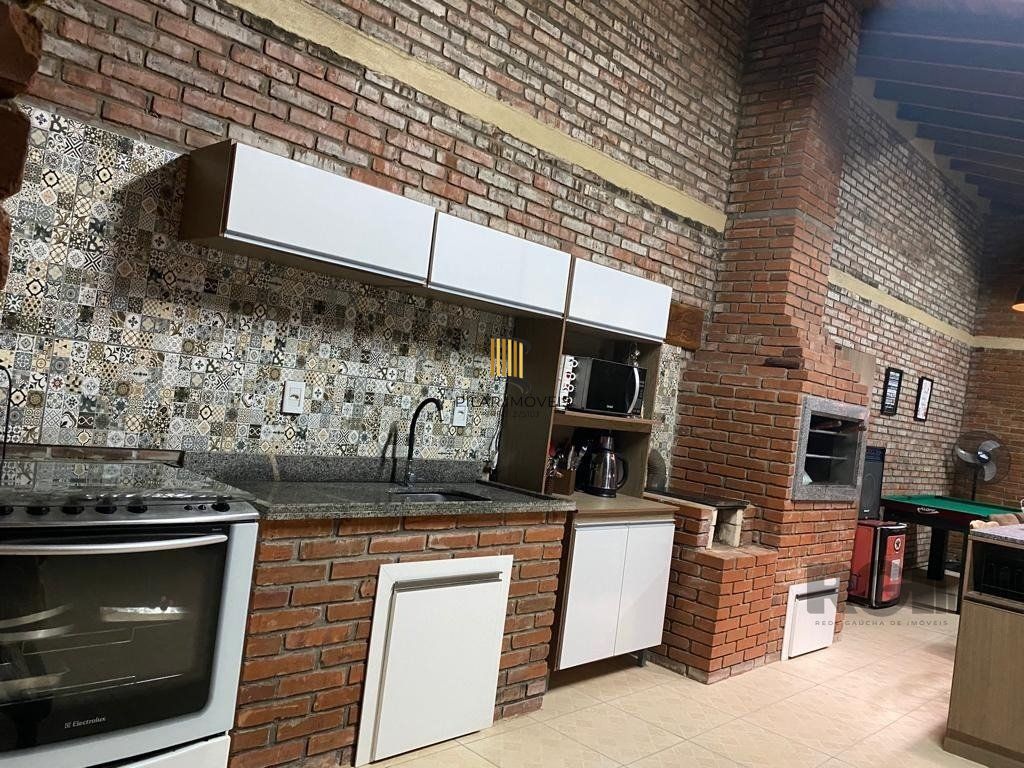 CASA EM CONDOMÍNIO - 3 dorms. - 3 vagas - 150 m² - VIAMÃO