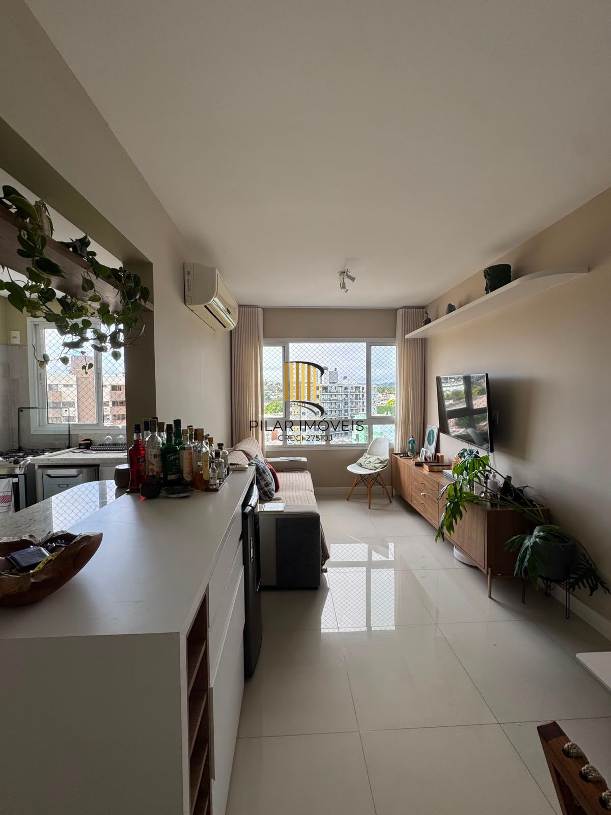 Apartamento 2 dormitórios com vaga no Menino Deus