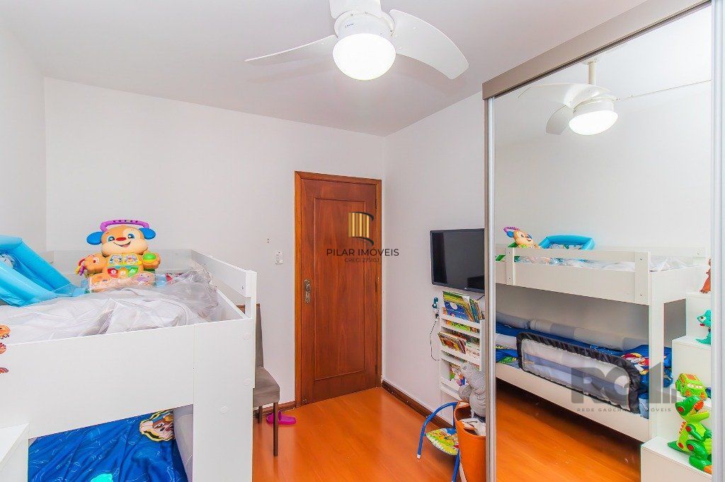 3 dormitórios em 103m² no miolo do Menino Deus