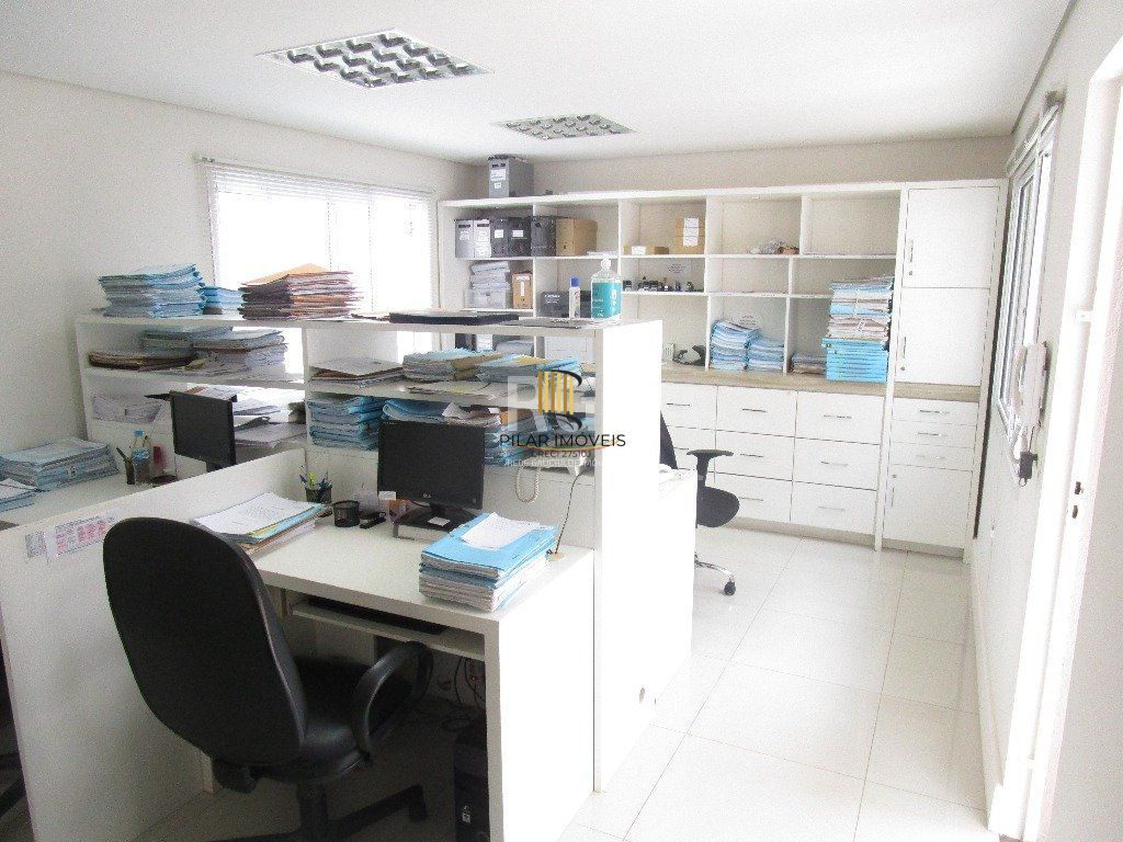 Casa para Venda - 227m², 4 dormitórios, 1 vaga - Menino Deus