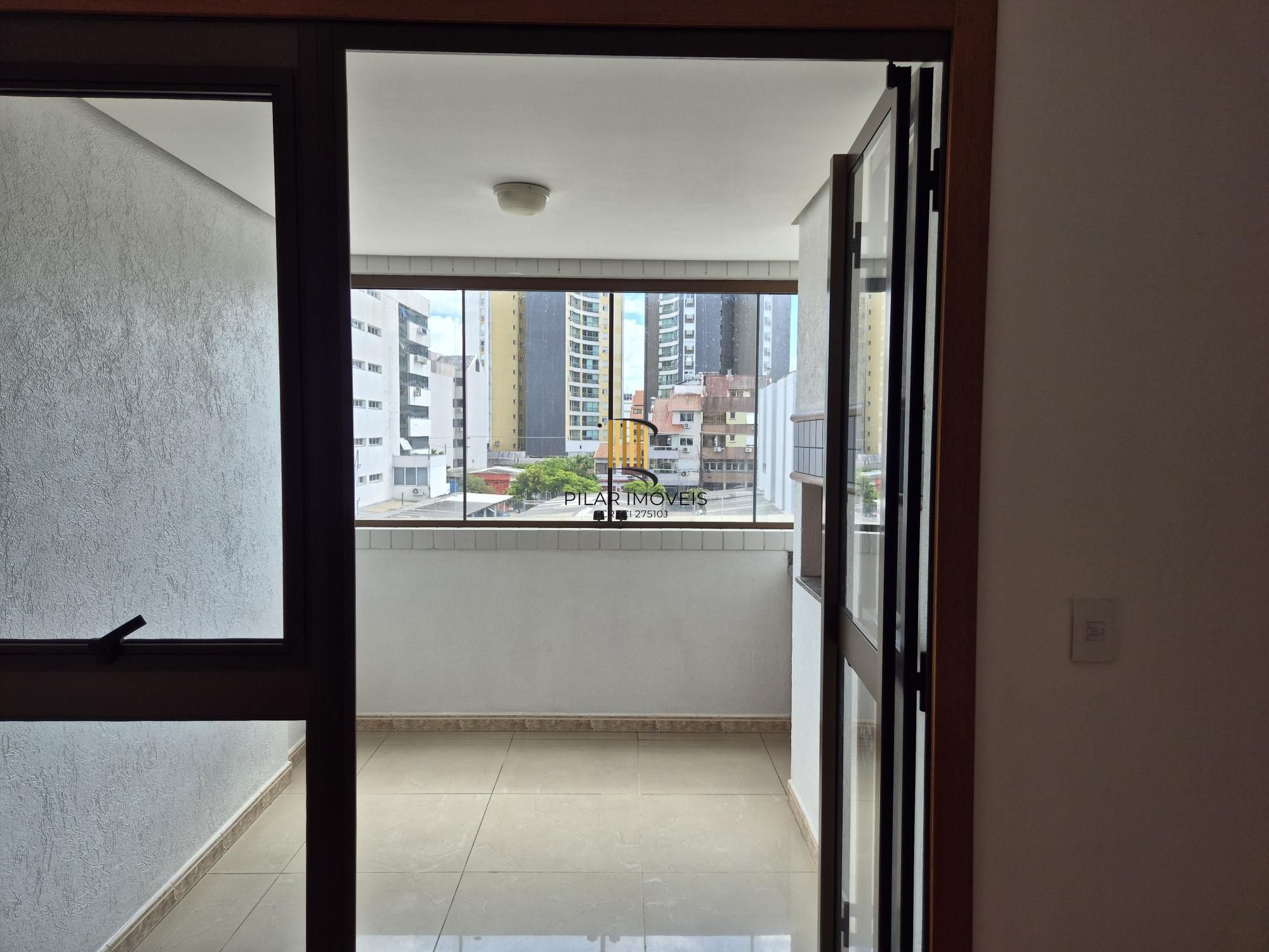 3D com suíte, churrasqueira e vaga