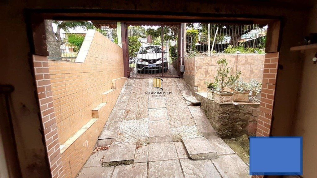 Casa para Venda - 200m², 3 dormitórios, 1 vaga - Jardim Carvalho