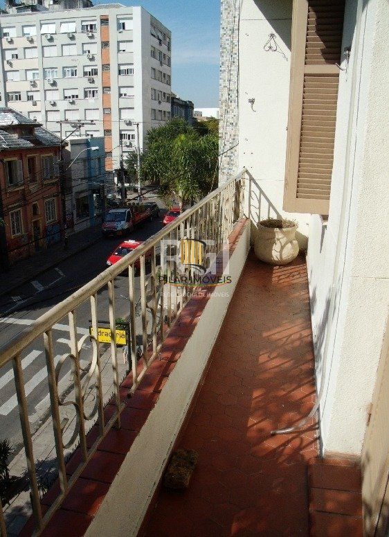 3 dormitórios com 98m²