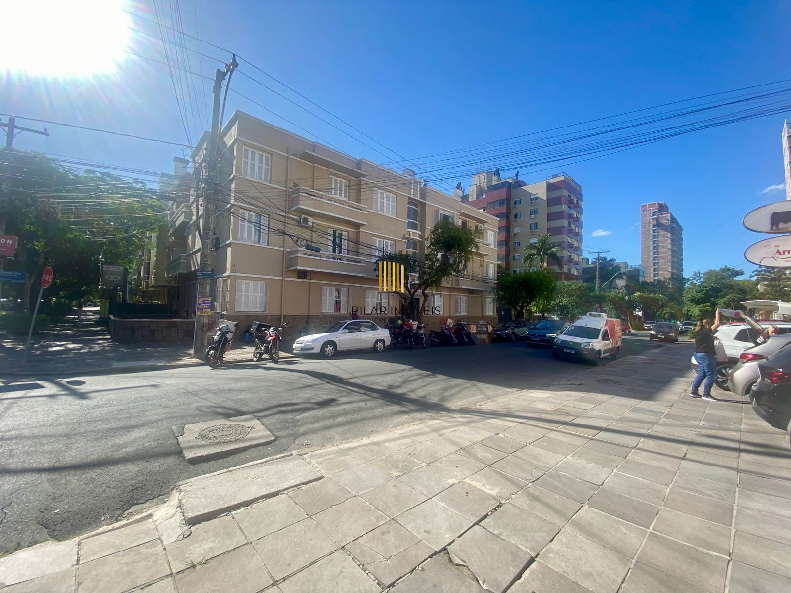 Apartamento garden 3 dormitórios 2 banheiros 128m2 e vaga coberta, Menino Deus - Pilar Imóveis