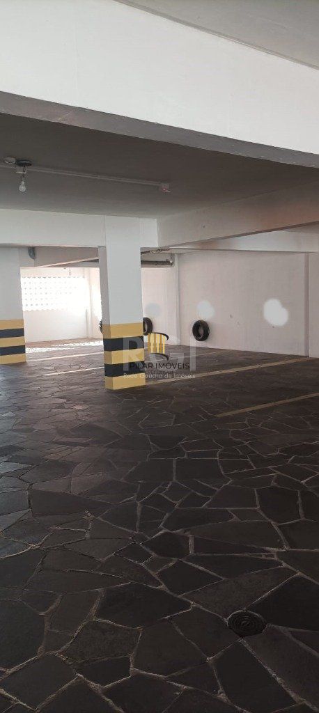 sala - 30,23 m² - Menino Deus