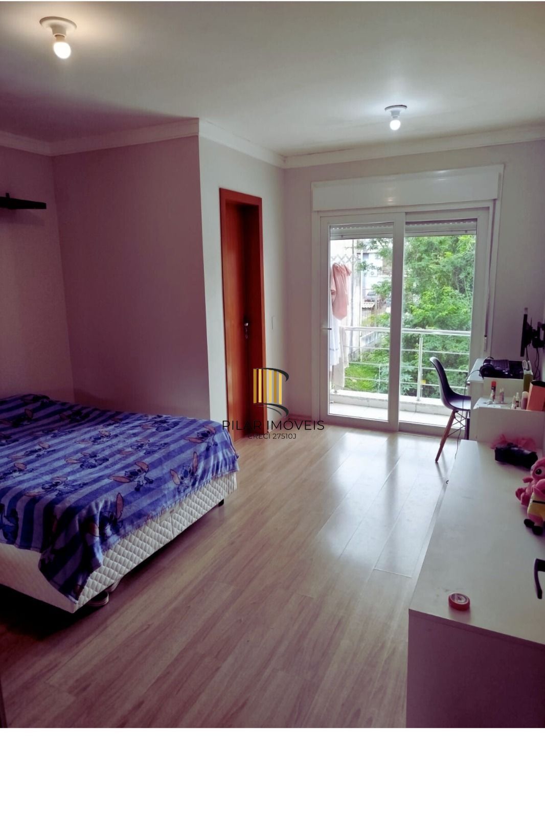 Sobrado à Venda – Conforto, Segurança e Vista Incrível para o Guaíba