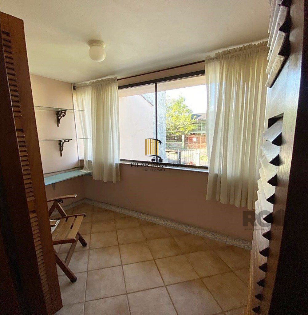 CASA - 4 dorms. -  3 vagas - 254,79 m² - SANTA TEREZA