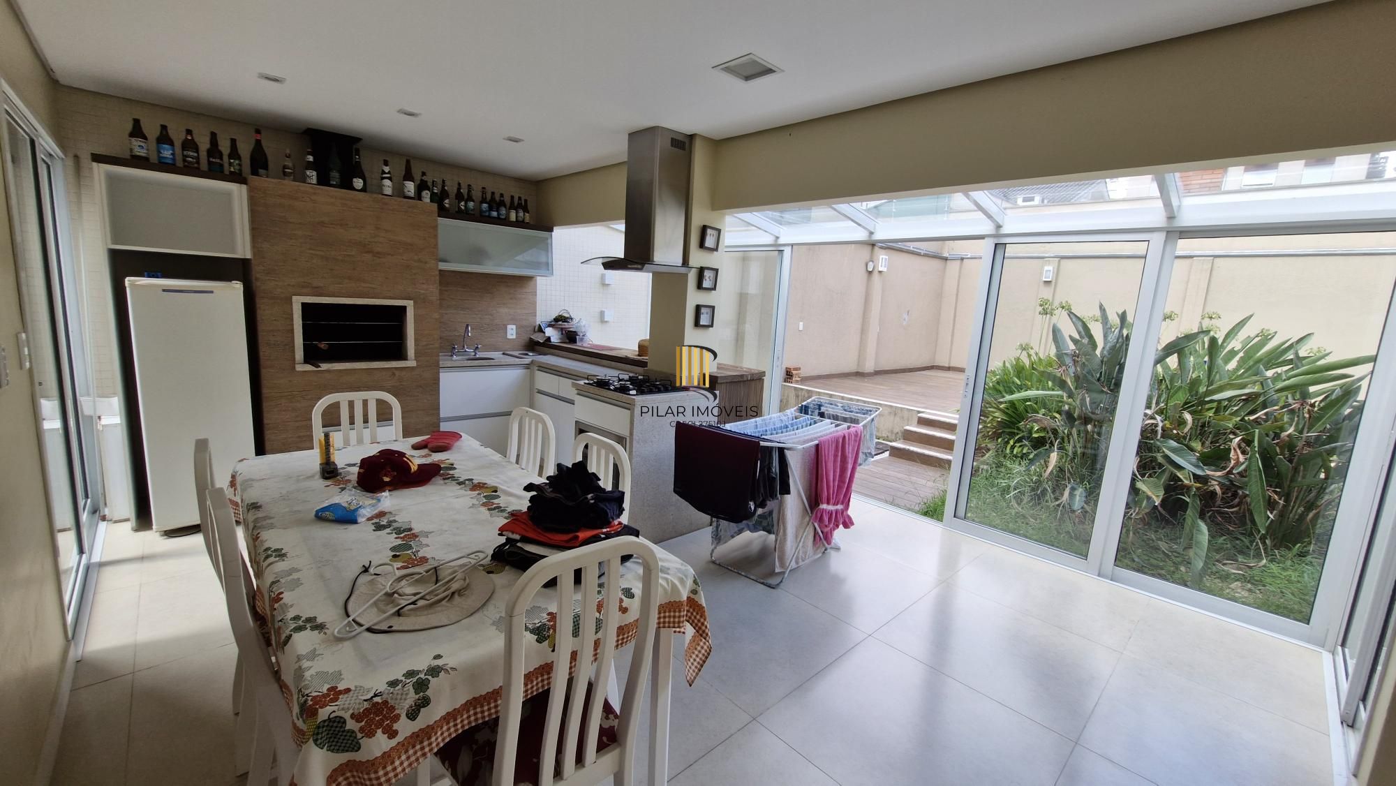 Casa 3 dormitórios próximo ao Iguatemi