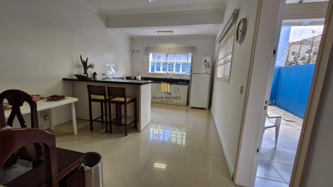 Casa em Condomínio Fechado com 163 m² de área útil, portaria 24 h e todo conforto de morar na hípica
