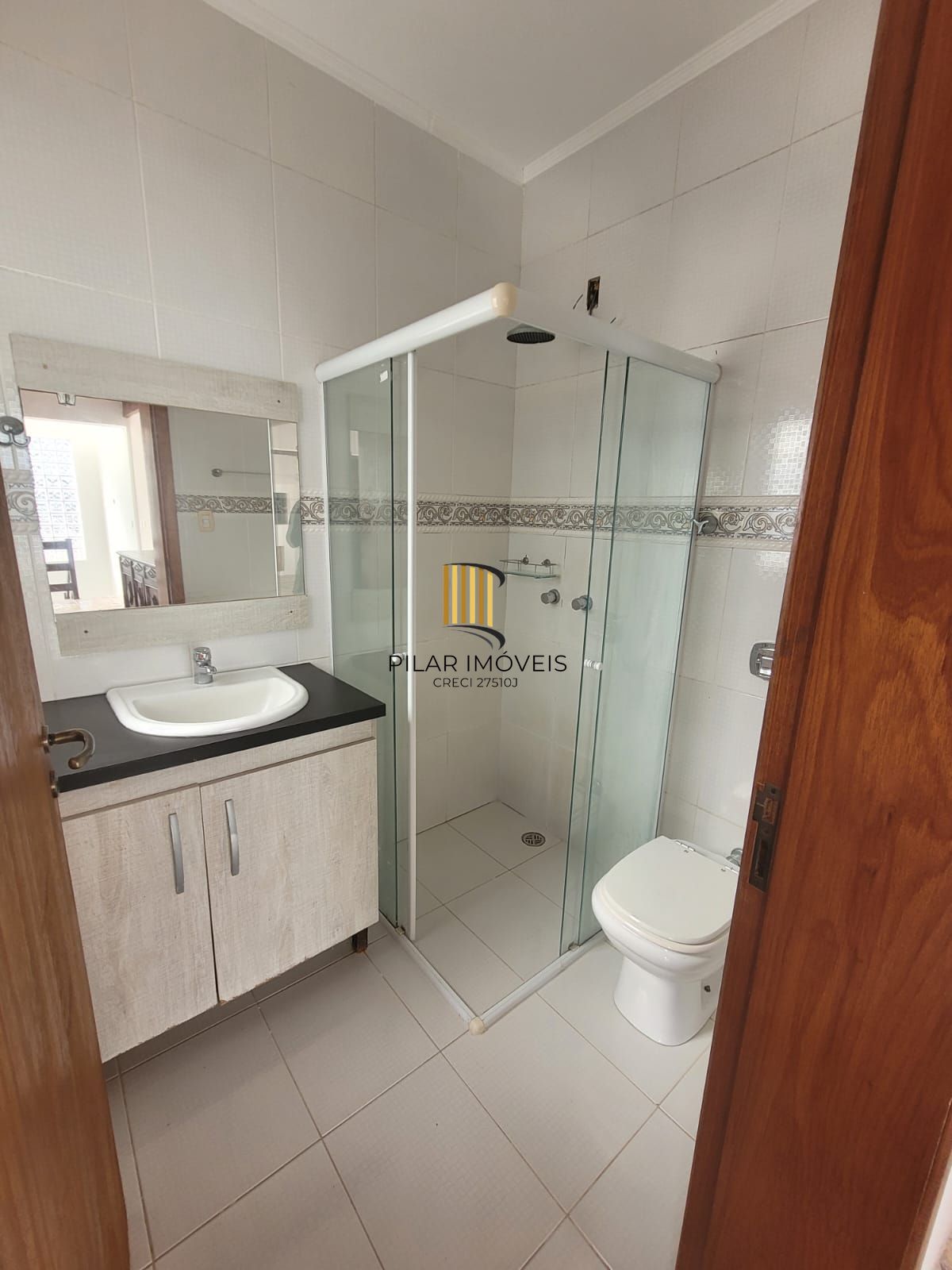 Casa no bairro Ipanema com 291 m² de área privativa e 8 garagens