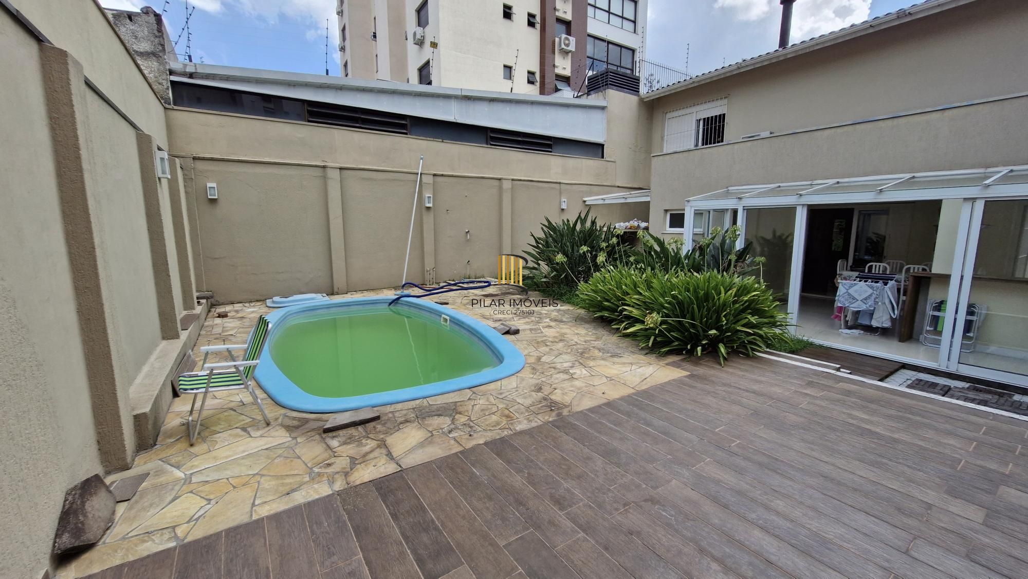 Casa 3 dormitórios próximo ao Iguatemi