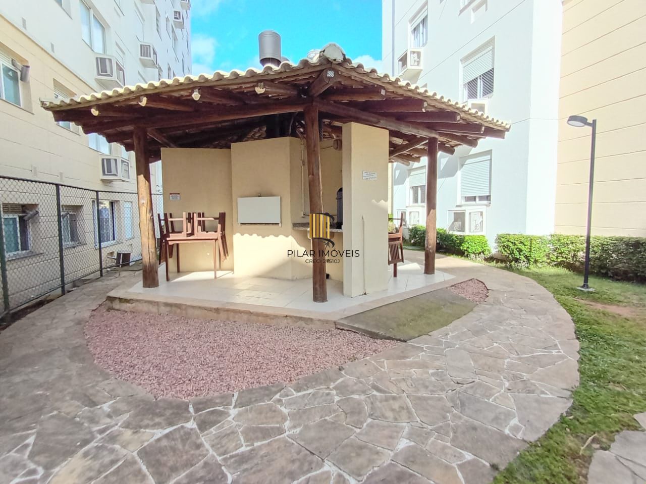 Apartamento 2 dormitórios no bairro Cristal