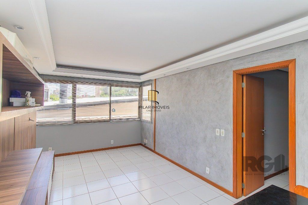 Apartamento 2 dormitórios, com suíte e churrasqueira