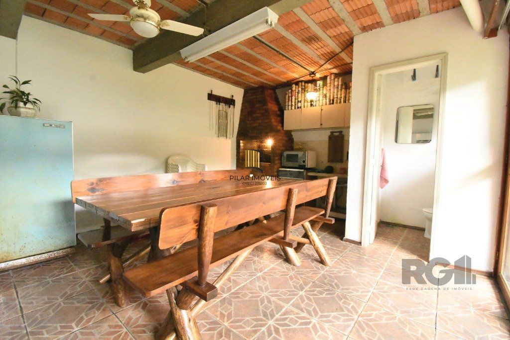 CASA - 5 dorms. -  3 vagas -  290 m² - MENINO DEUS