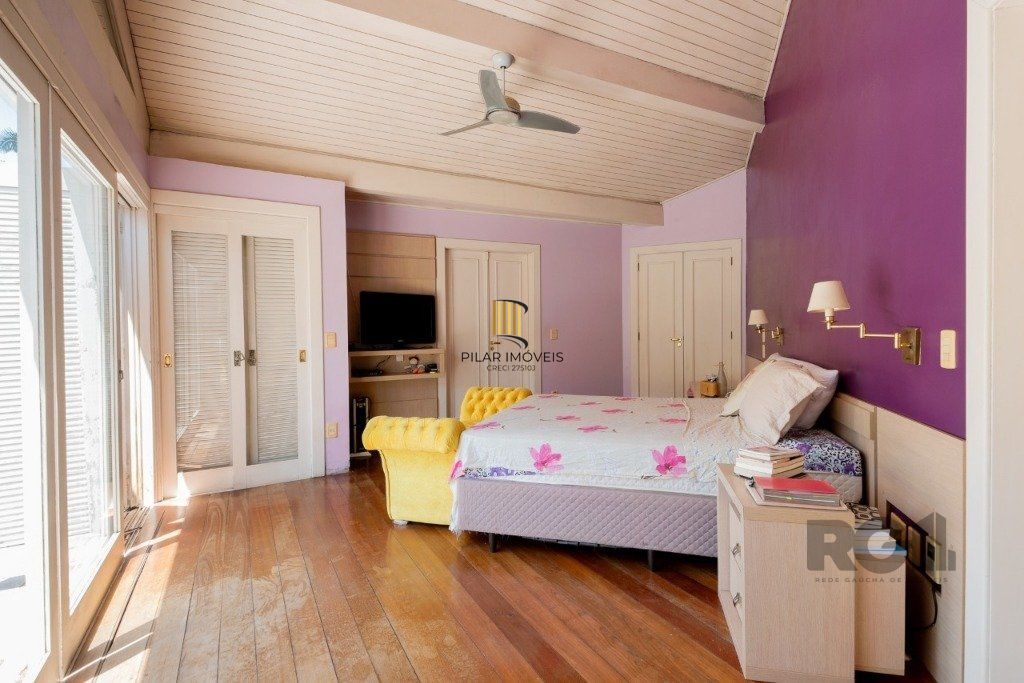 Casa - 4 suítes - 3 vagas - 350 m² - BAIRRO CHÁCARA DAS PEDRAS