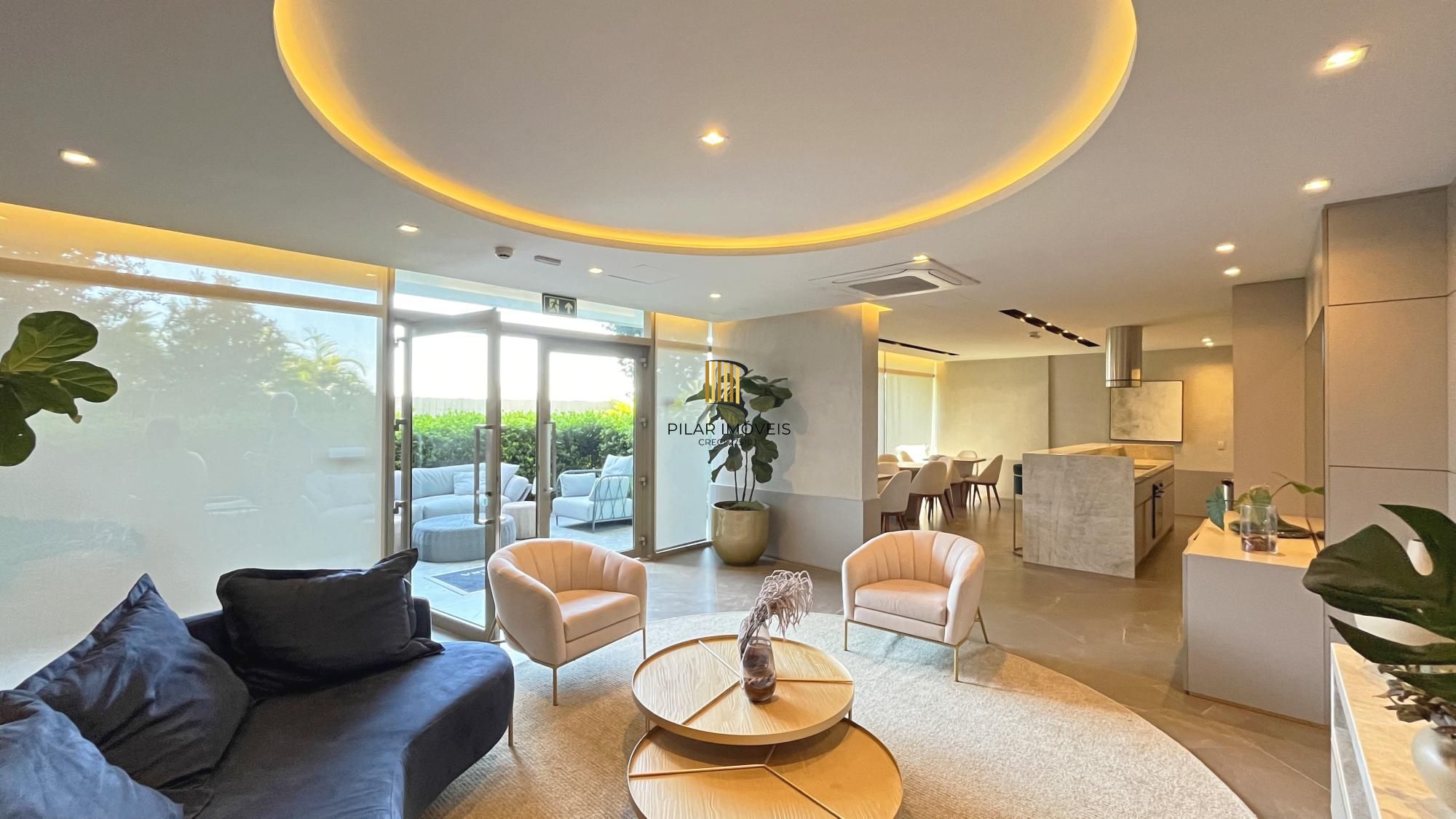 Duplex, mobiliado, andar alto de 2 dormitórios; 2 vagas