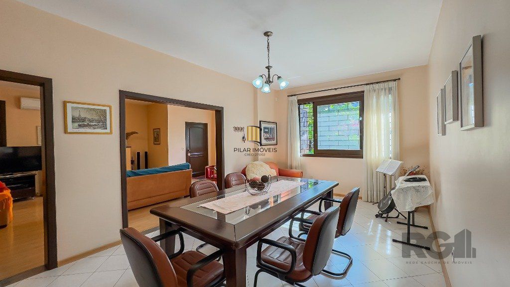 Casa com 3 Quartos e 2 vagas à venda, 344 m² por R$ 2.800.000,00
