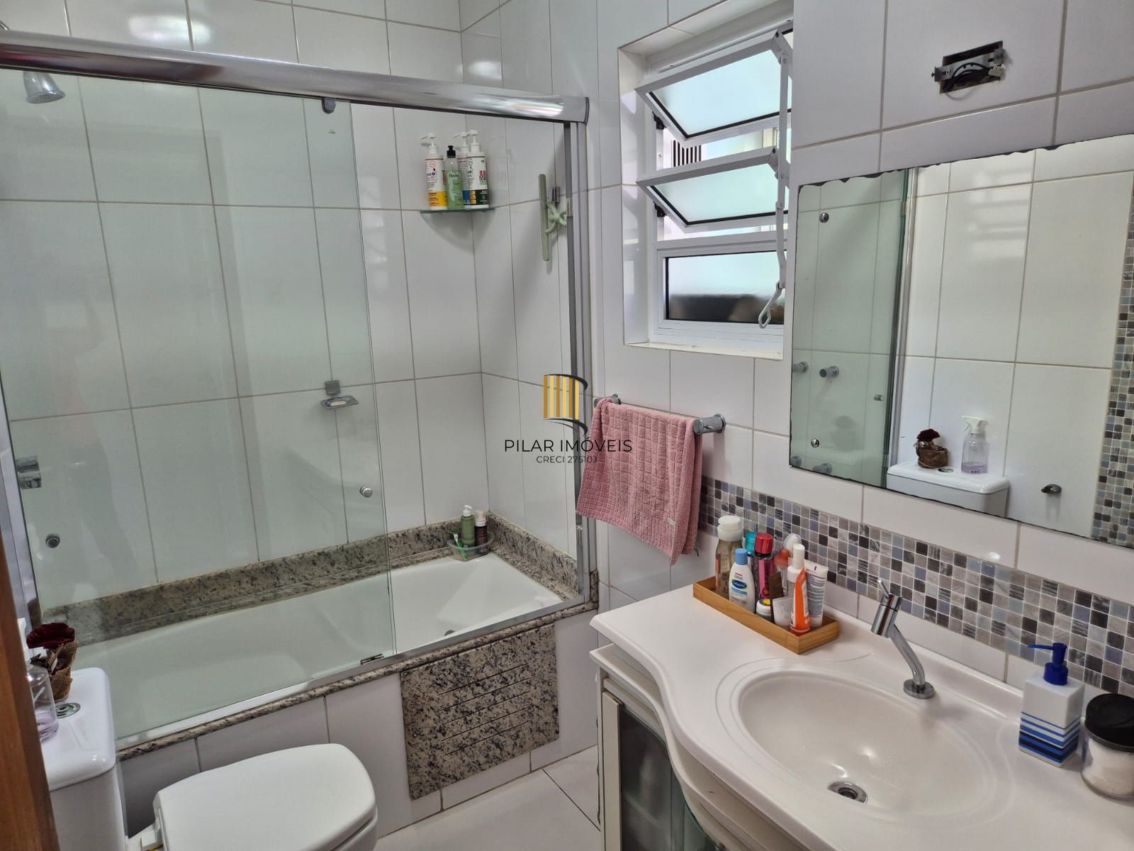 2 Dormitórios com vaga