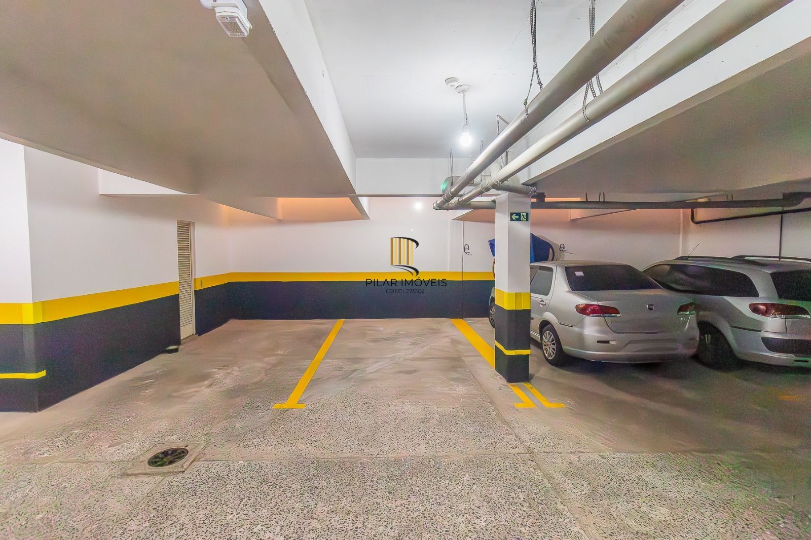 Apartamento panorâmico com três dormitórios, garagem