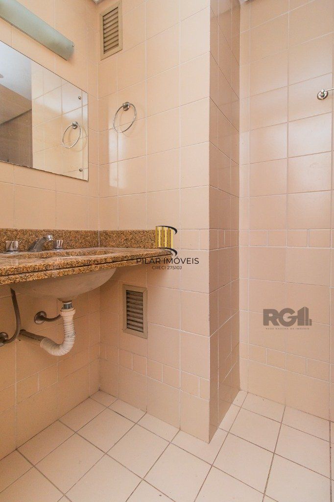 Apartamento 2 dormitórios no bairro Menino Deus