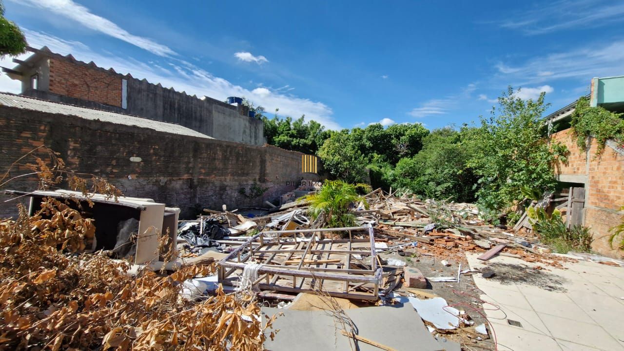Terreno de 280 m² no Parthenon, rua tranquila e arborizada