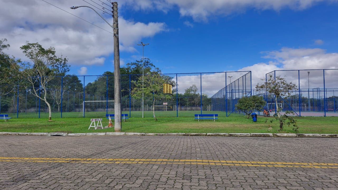 Casa em Condomínio Fechado com 163 m² de área útil, portaria 24 h e todo conforto de morar na hípica