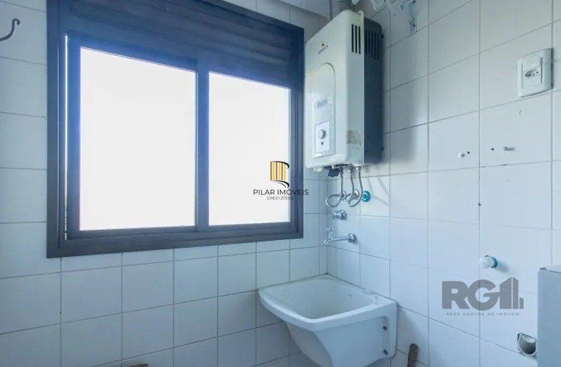 APARTAMENTO - 2 dorms. - 1 vaga - 77,00 m² - MENINO DEUS