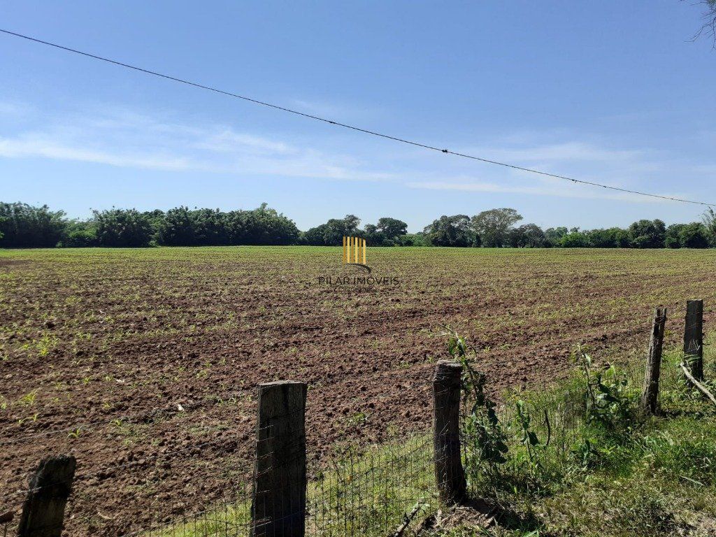 SÍTIO   -  8 ha 2.980 m²  de extensão -  5 dormitórios - 2 vagas - TRIUNFO-RS