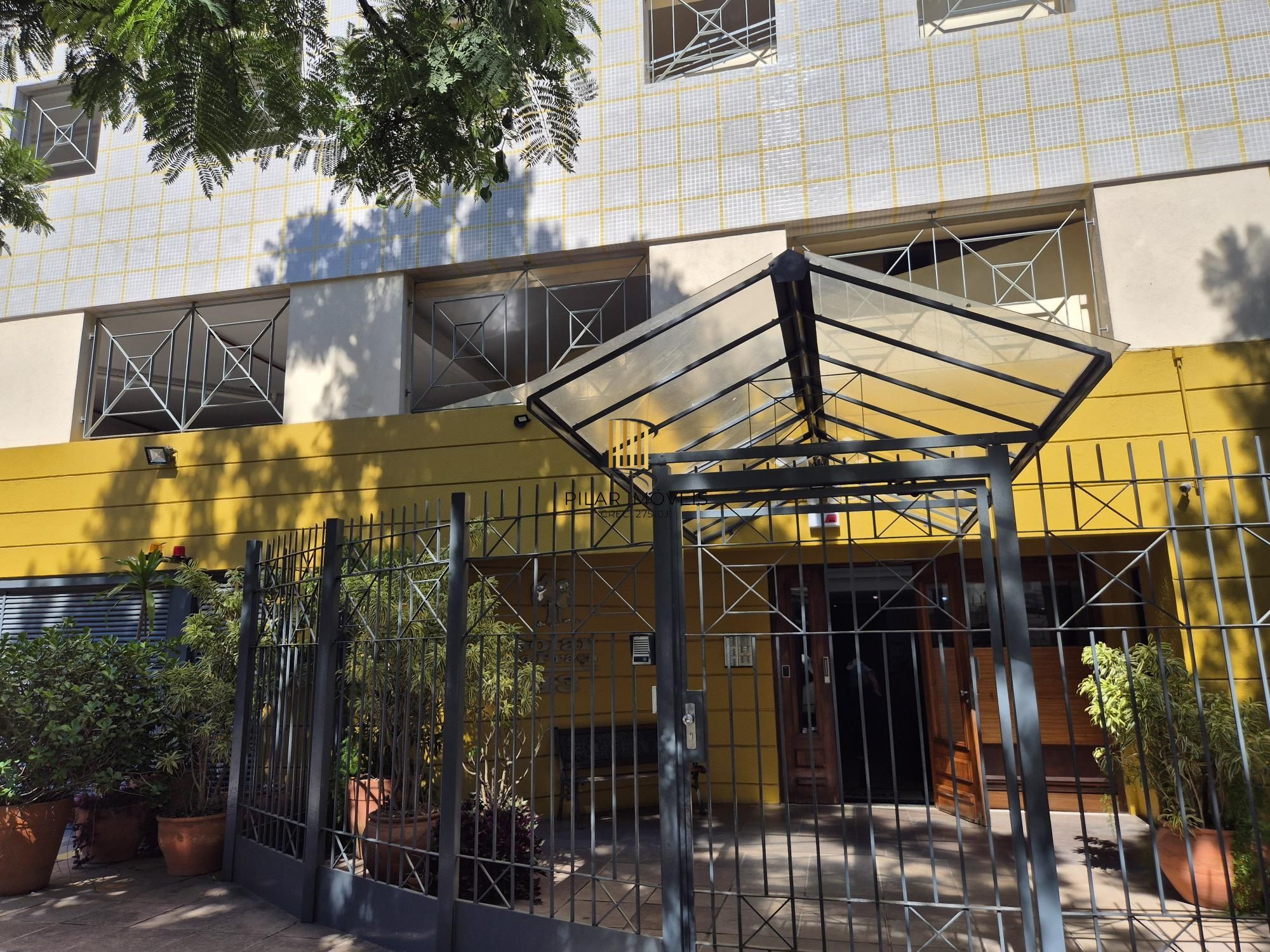 2 dormitórios com churrasqueira e vaga