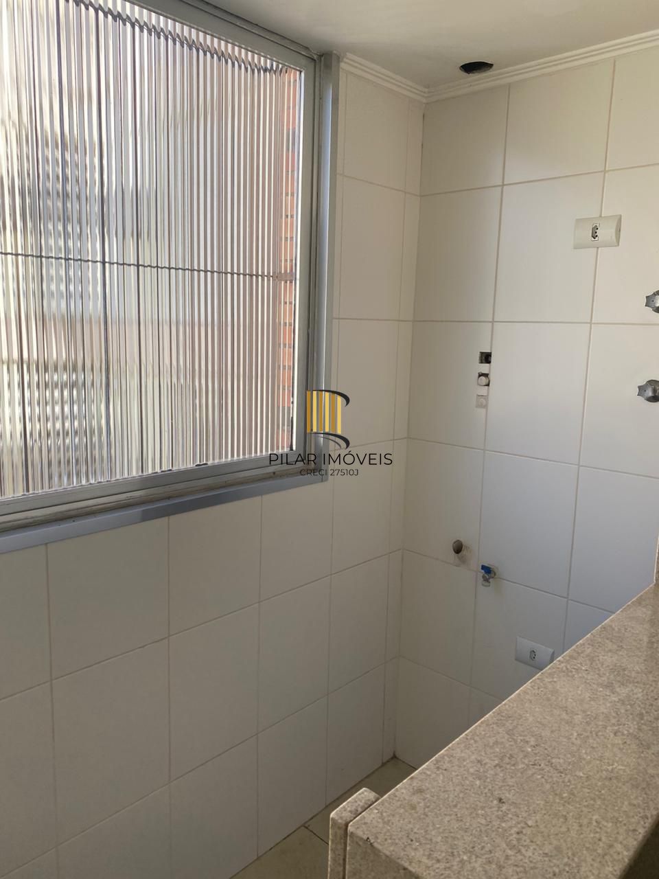 Apto 03 dormitórios, Botafogo, 831 esquina de Getulio Vargas