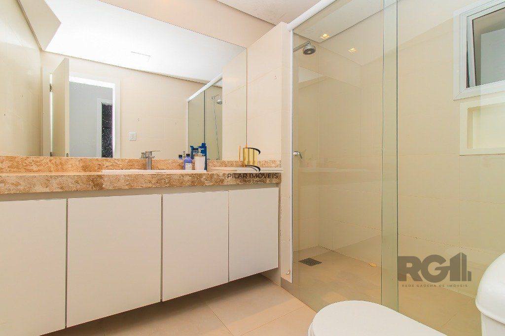 casa - 3 dorms. - 3 vagas - 290 m² - Três Figueiras