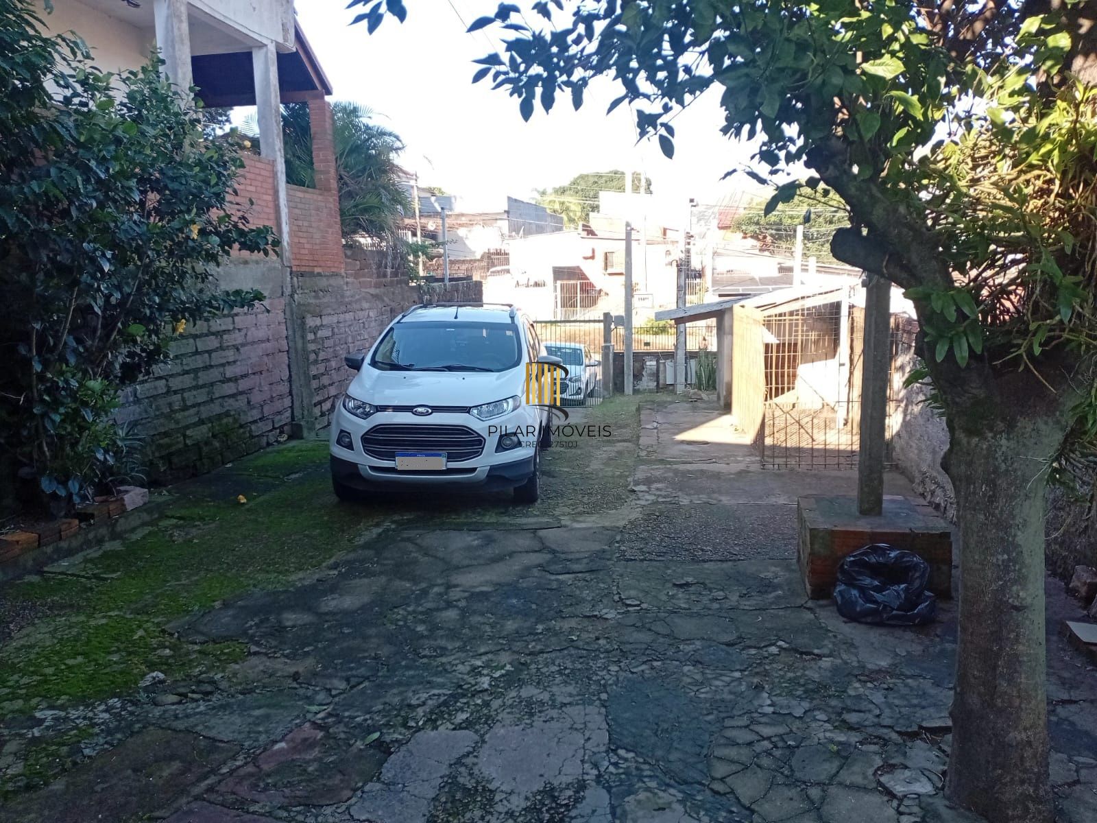 Casa 3 dormitórios no bairro Partenon