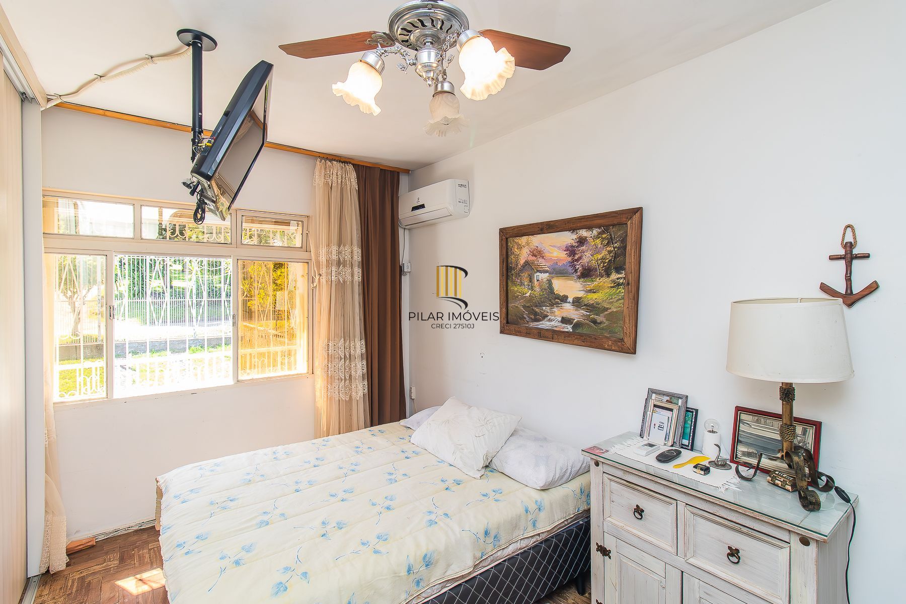 3 Dormitórios, com lareira, churrasqueira e piscina