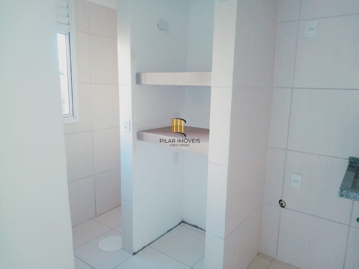 Apartamento dois dormitórios com vaga para um carro escriturada e coberta