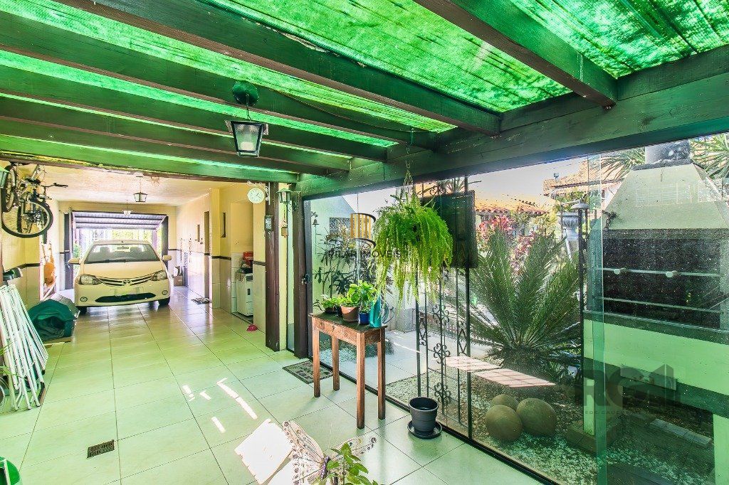 Venha morar num lugar tranquilo da zona sul, casa de 334m²